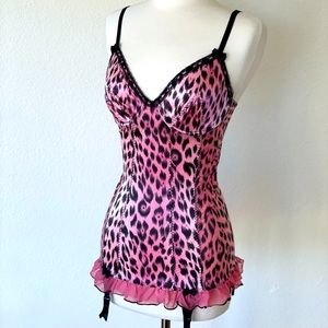 Y2K | Victoria’s Secret | Wild Hot Pink Leopard Print Bustier w/ Garters